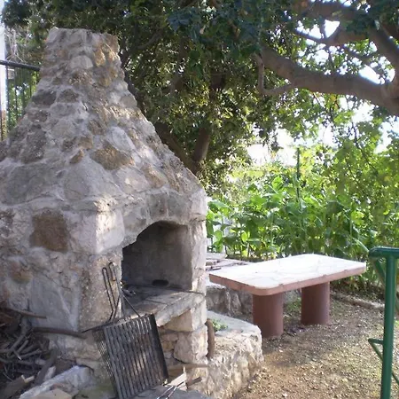 Nemira 13055e Apartamento Omiš